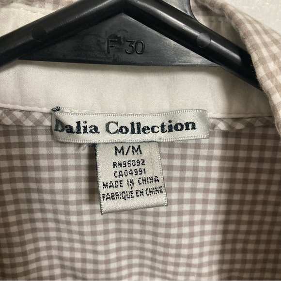 ⚡️ Womens Dalia Collection button up shirt size medium - Picture 3 of 4